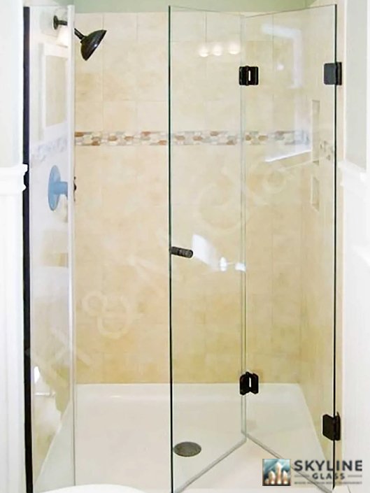 Folding shower door
